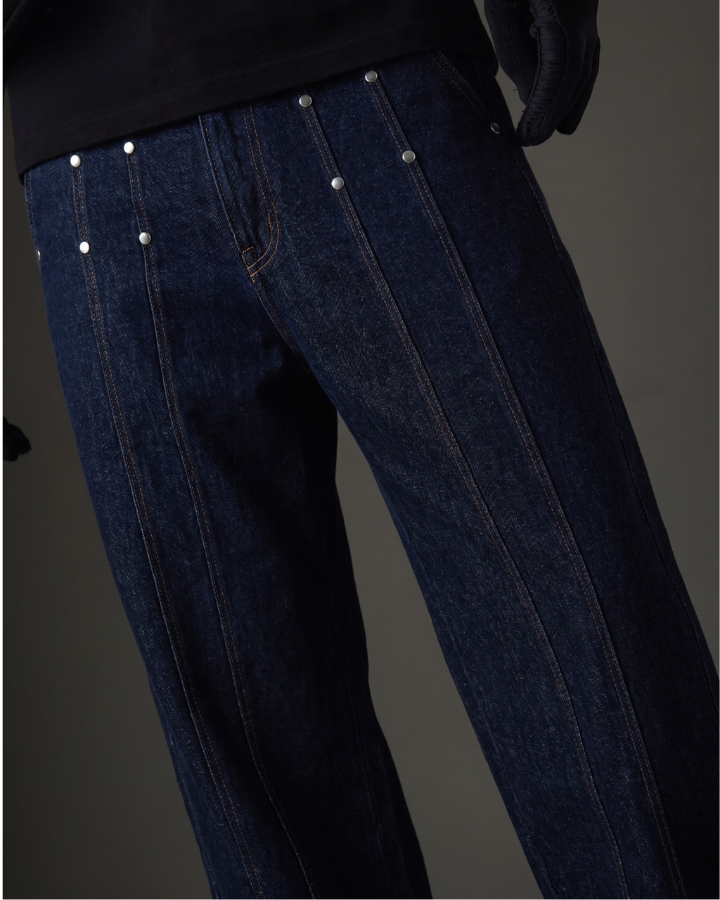 Apex Rivet Wide-Leg Jeans